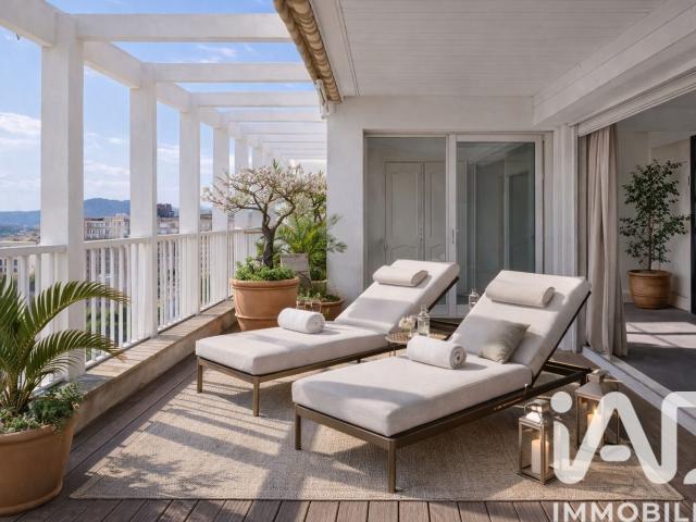 Appartement 5 pièces 204 m²