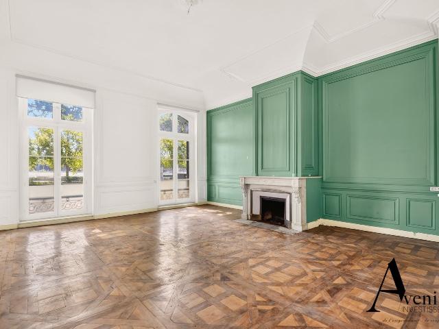 Appartement 5 pièces 205 m²