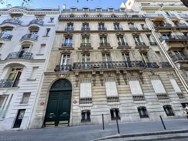 Appartement 5 pièces 213 m²