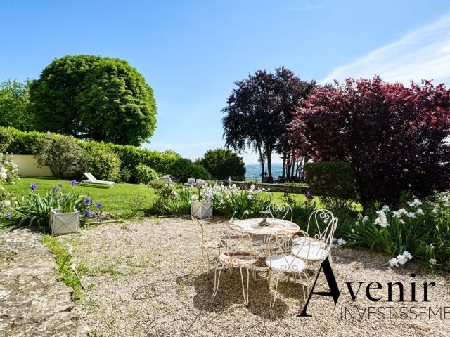 Appartement 5 pièces 218 m²