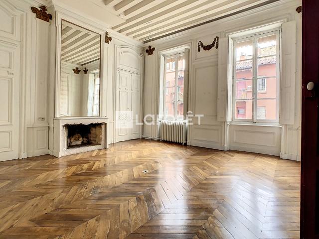 Appartement 5 pièces, 222 m² à louer à Lyon 2 69002