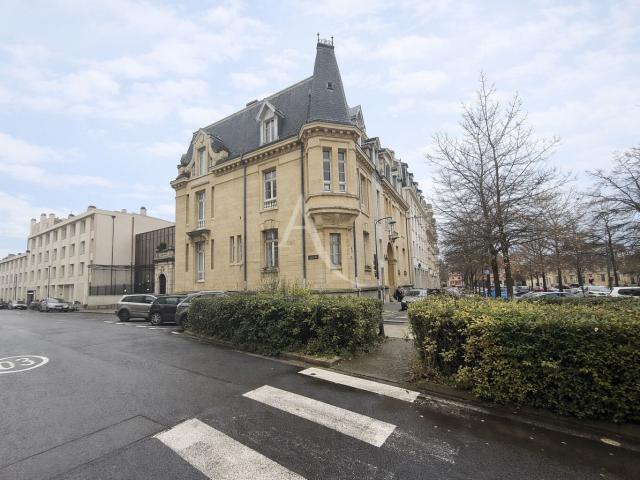 Appartement 5 pièces 230 m²