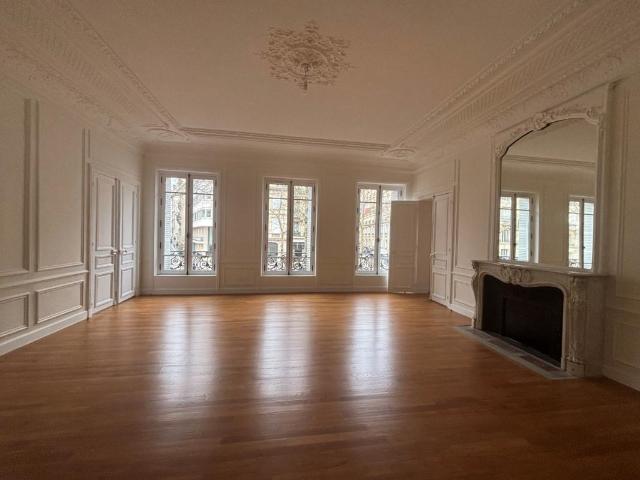 Appartement 5 pièces 260 m²