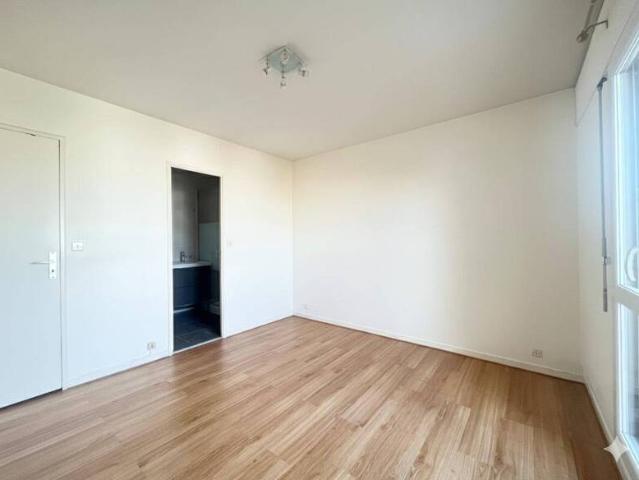Appartement 5 pièces 35000 Rennes Réf: 2147