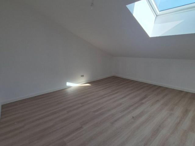 Appartement 5 pièces à Glatigny FR