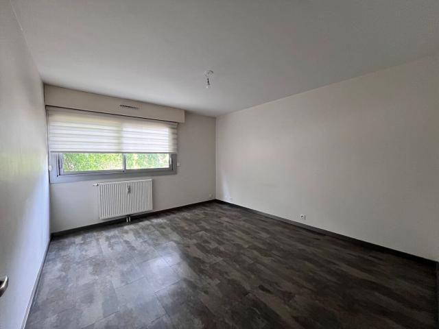 Appartement 5 pièces à louer à Besançon Fontaine Écu