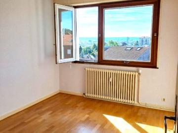 Appartement 5 pièces à Saint Max