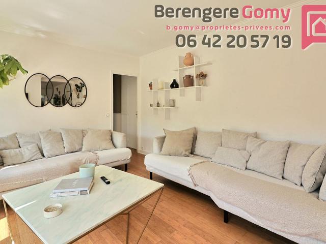 Appartement 5 pièces de 101m² au dernier étage avec grande terrasse