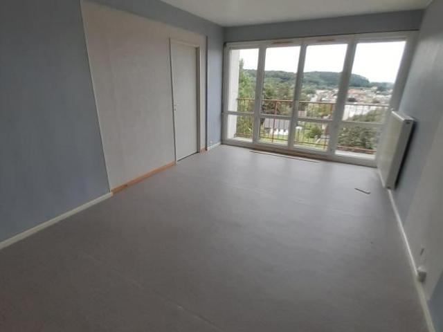 APPARTEMENT 5 PIECES LES CHENEVIERES HERICOURT