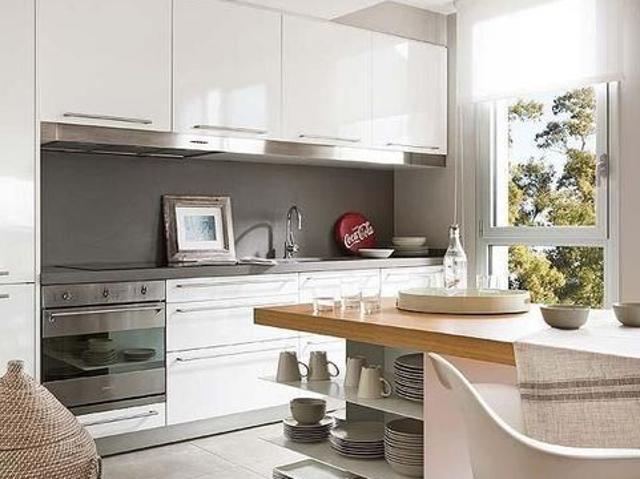 Appartement 5 pièces NOUVEAU PROCHE TRANSP.COMMUN