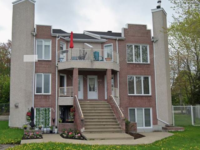 Appartement 5 1/2 à Louer
