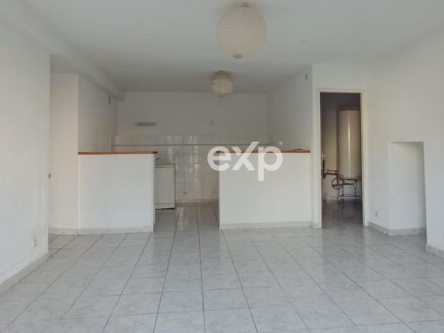 Appartement 63 m² plain pied, entrée indépendante, T3