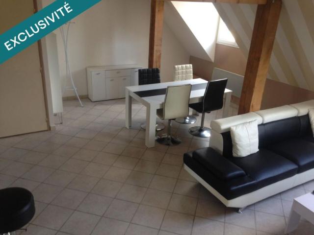 Appartement 60 m², DUPLEX, 2 chs, 3ième étage, centre ville de Flers