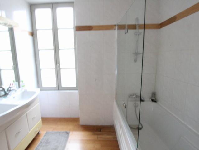 Appartement 65 m² 3 Pièces La Charité Sur Loire 58400