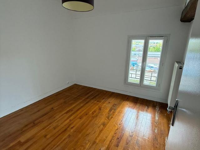 Appartement 65m² en location meublée Centre ville de Cre