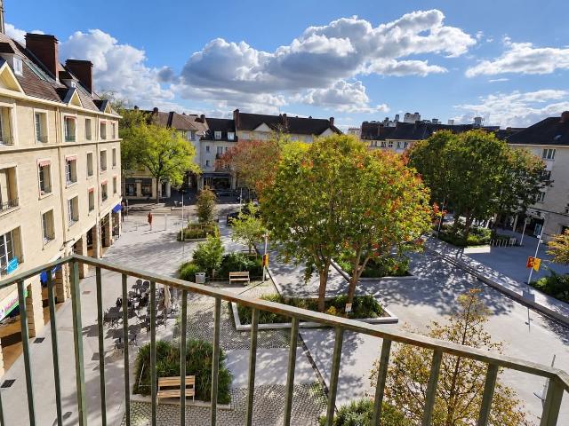 Appartement 6 pièces 100 m²