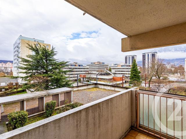 Appartement 6 pièces 101 m²