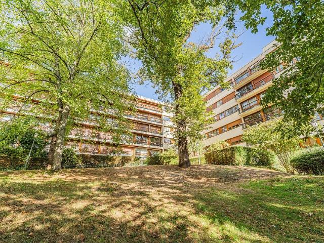 Appartement 6 pièces 102 m²