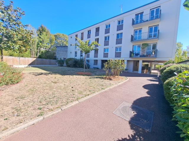 Appartement 6 pièces 103 m²