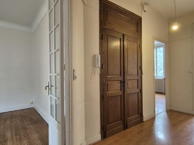 Appartement 6 pièces 103 m²