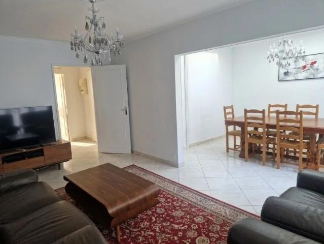 Appartement 6 pièces 103 m²