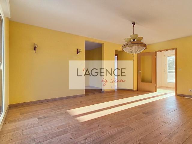 Appartement 6 pièces 104 m²