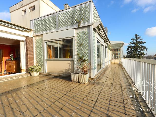 Appartement 6 pièces 106 m²