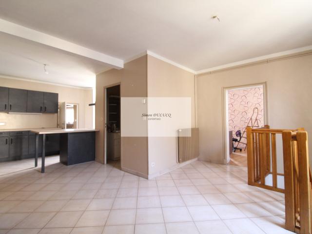 Appartement 6 pièces 121 m²