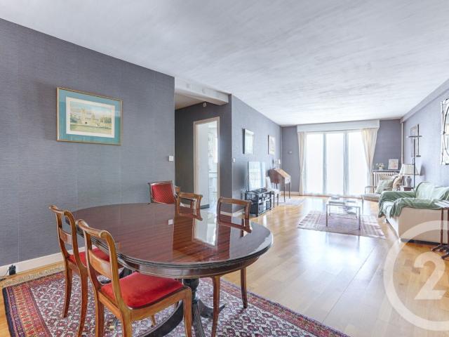 Appartement 6 pièces 122 m²
