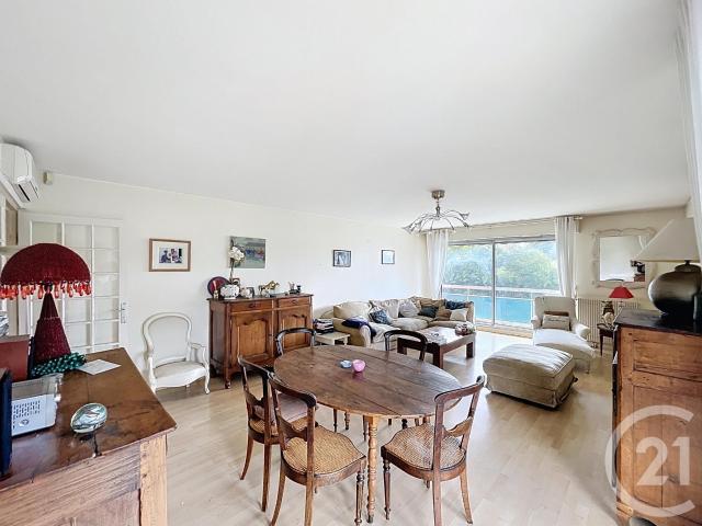 Appartement 6 pièces 124 m²