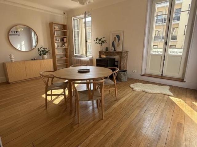 Appartement 6 pièces 129 m²
