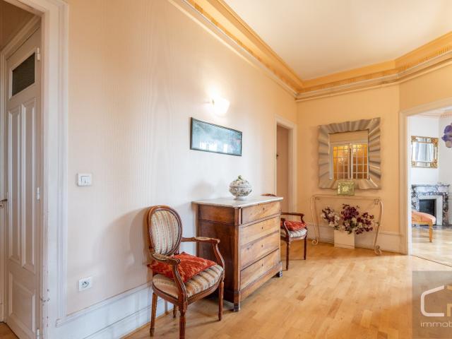 Appartement 6 pièces 129 m²