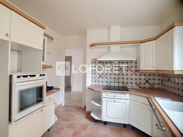 Appartement 6 pièces, 129 m² à louer à Évreux 27000