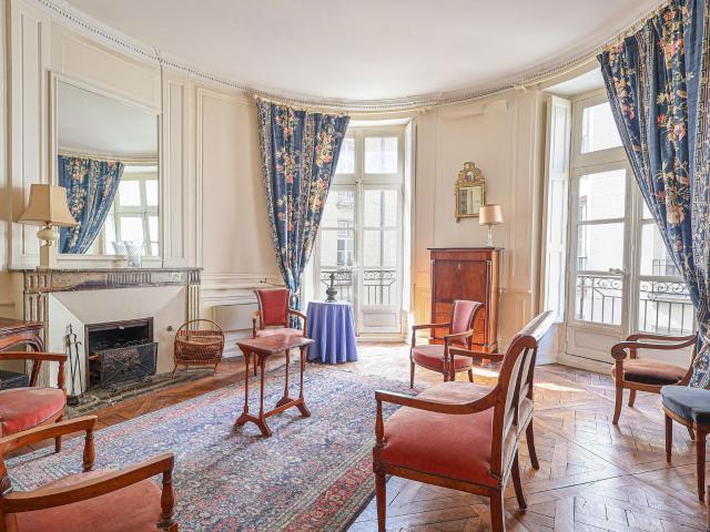 Appartement 6 pièces 130 m²