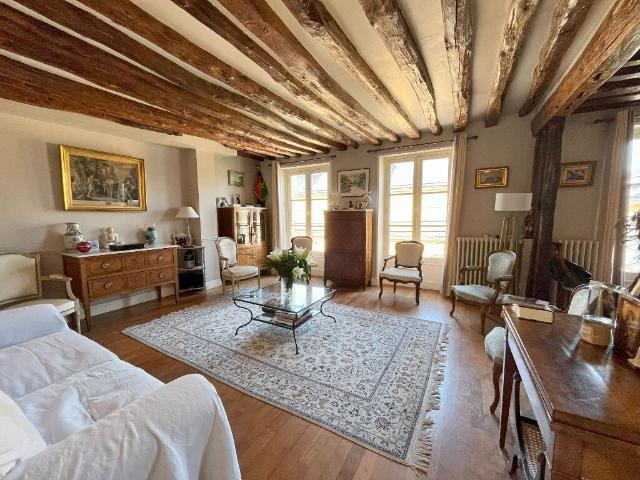 Appartement 6 pièces, 130 m² à louer à Versailles 78000