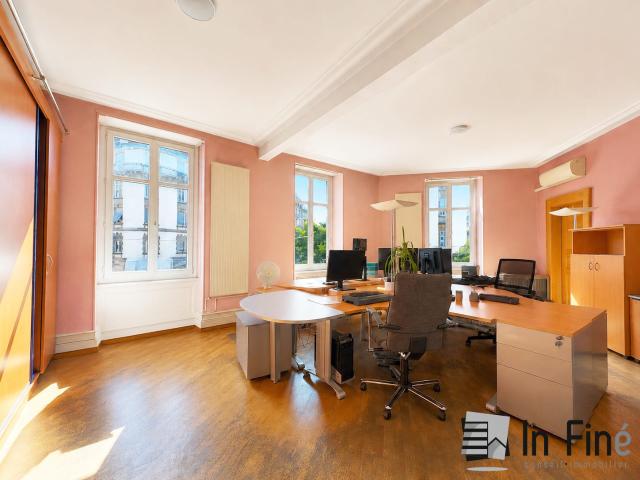Appartement 6 pièces 132 m²