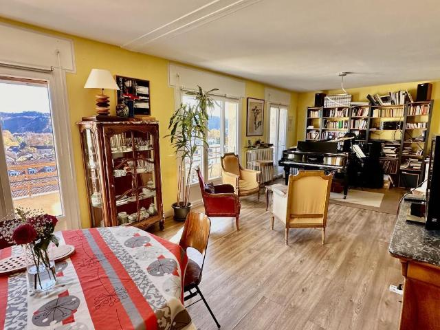 Appartement 6 pièces 132 m²