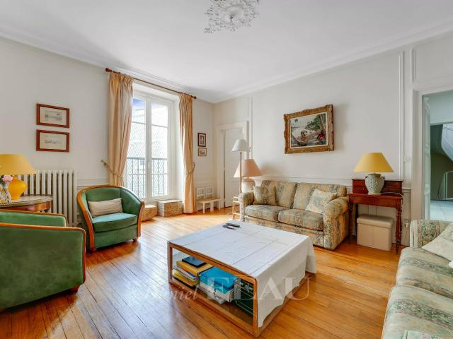 Appartement 6 pièces 134 m²