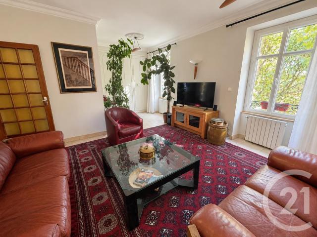 Appartement 6 pièces 136 m²