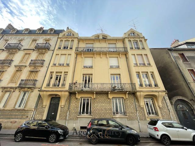 Appartement 6 pièces 138 m²