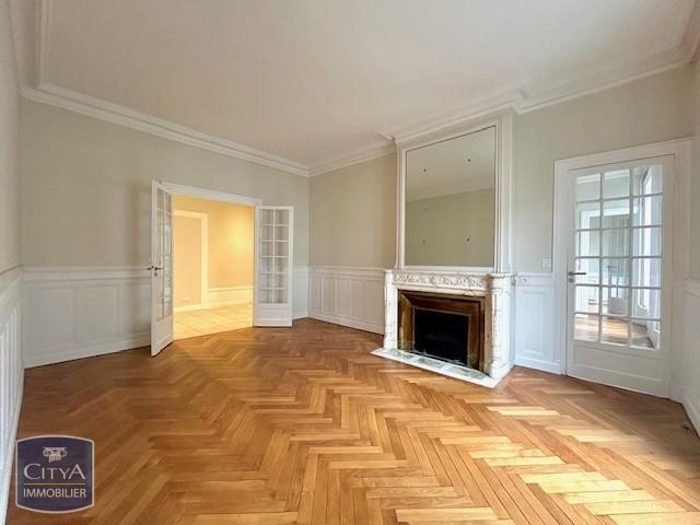 Appartement 6 pièces 140 m²