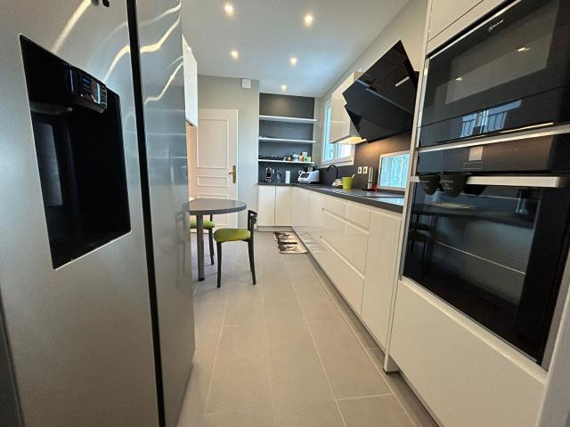 Appartement 6 pièces 142 m²