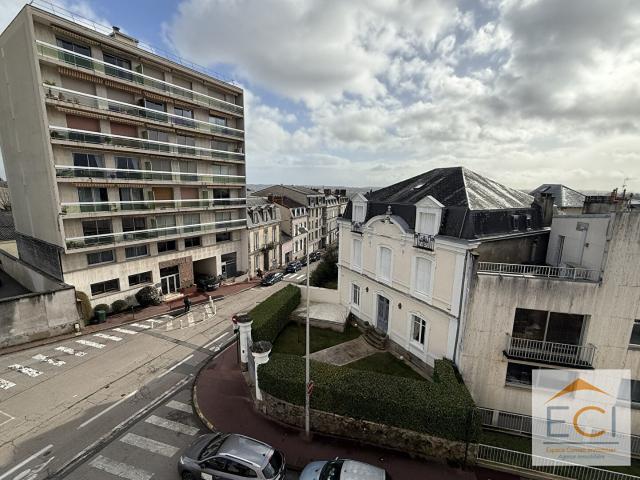 Appartement 6 pièces 143 m²