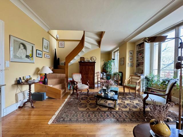 Appartement 6 pièces 144 m²