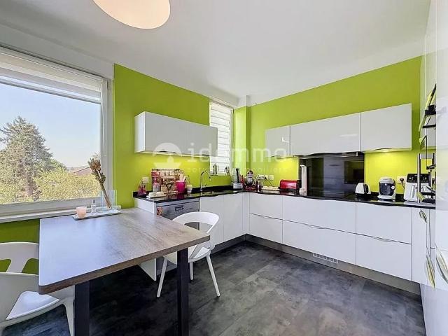 Appartement 6 pièces 145 m²