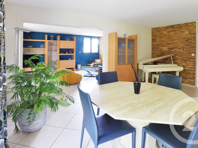 Appartement 6 pièces 145 m²