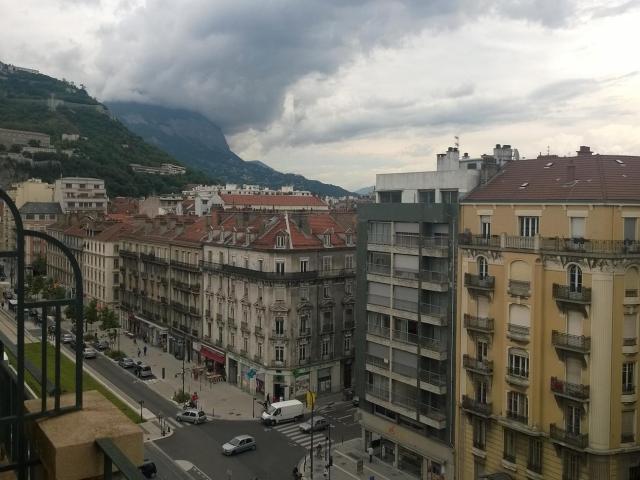 Appartement 6 pièces, 146 m² à louer à Grenoble 38000