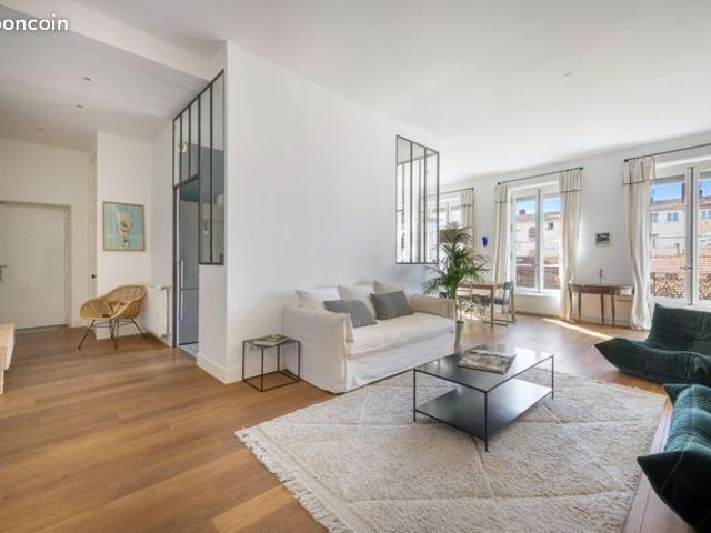 Appartement 6 pièces 147 m²