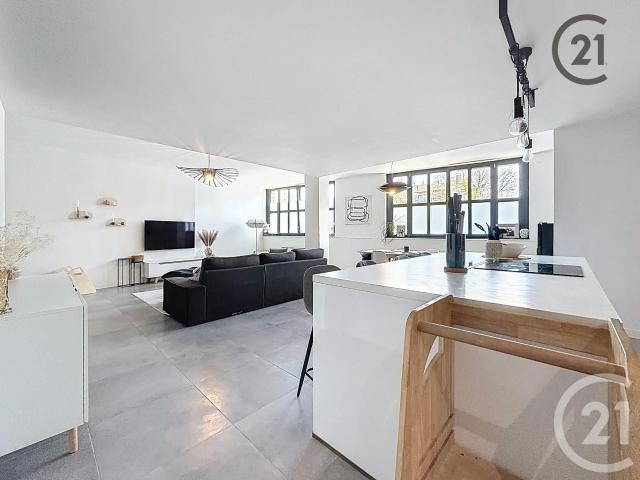Appartement 6 pièces 150 m²