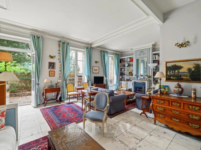 Appartement 6 pièces 150 m²